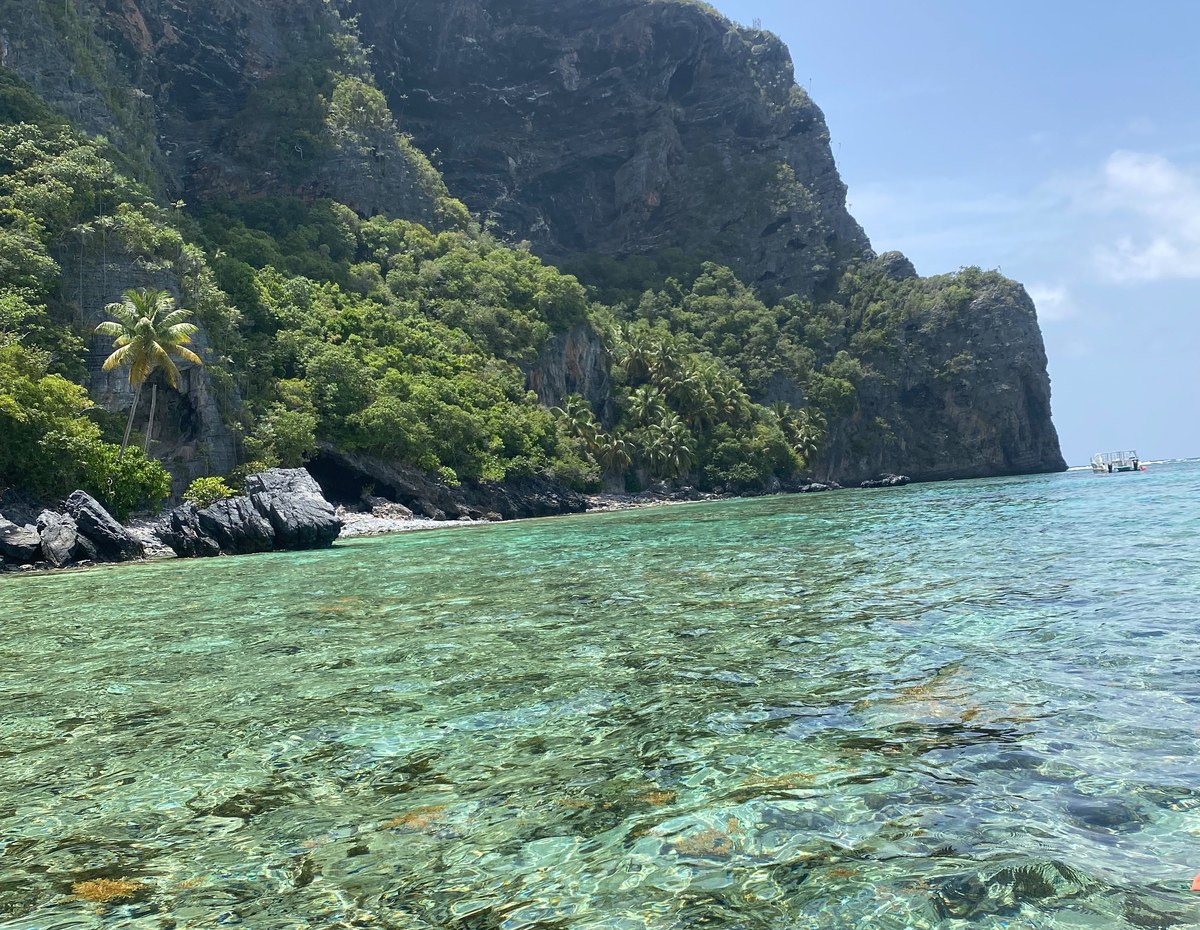 Playa El Fronton cliffs and cove inside Cabo Samaná National Park